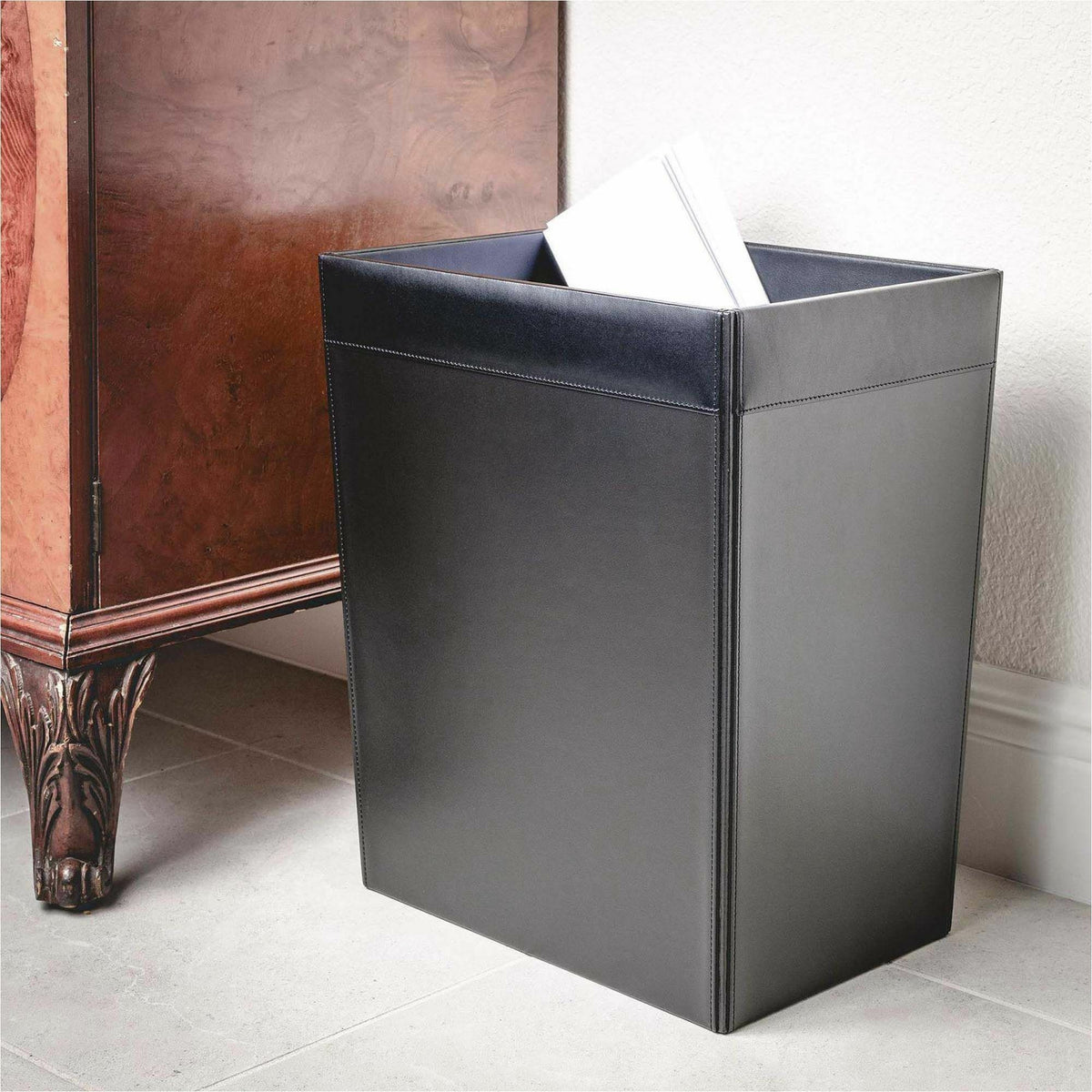 Dacasso Classic Waste Basket