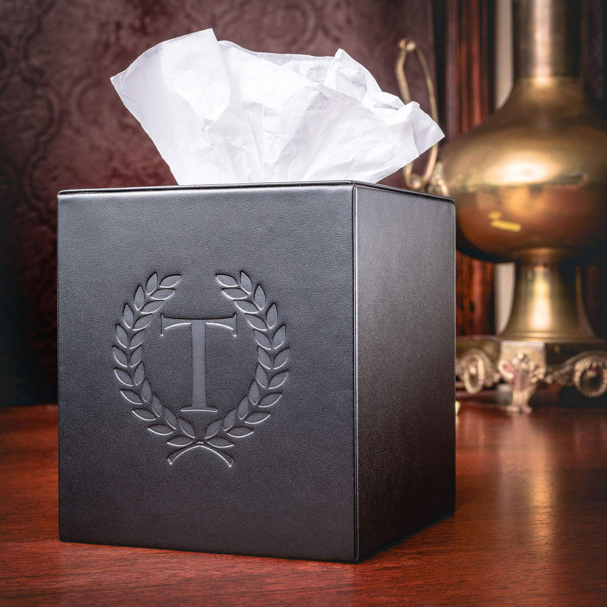 Dacasso Classic Leather Tissue Box