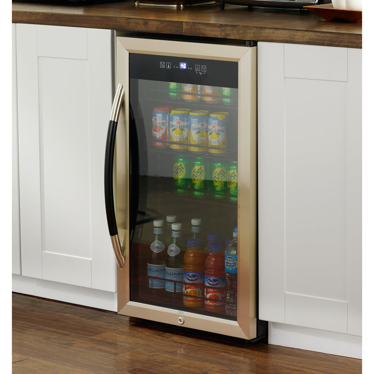 Avanti BCA306SSIS 3.0 Cubic Foot Beverage Cooler