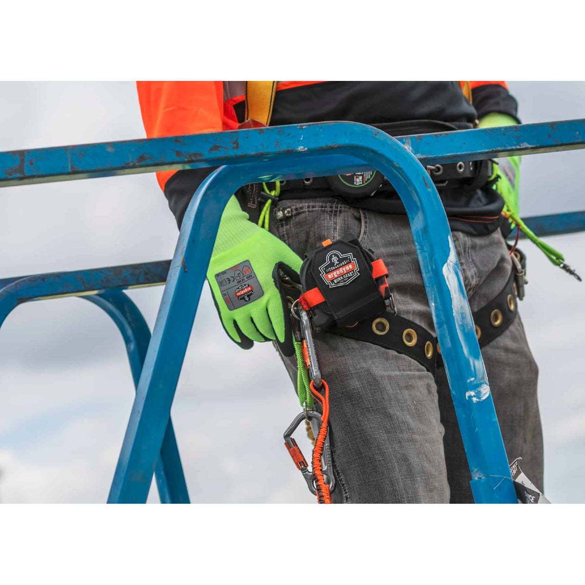 Ergodyne 3770 Tape Measure Holder / Belt Clip