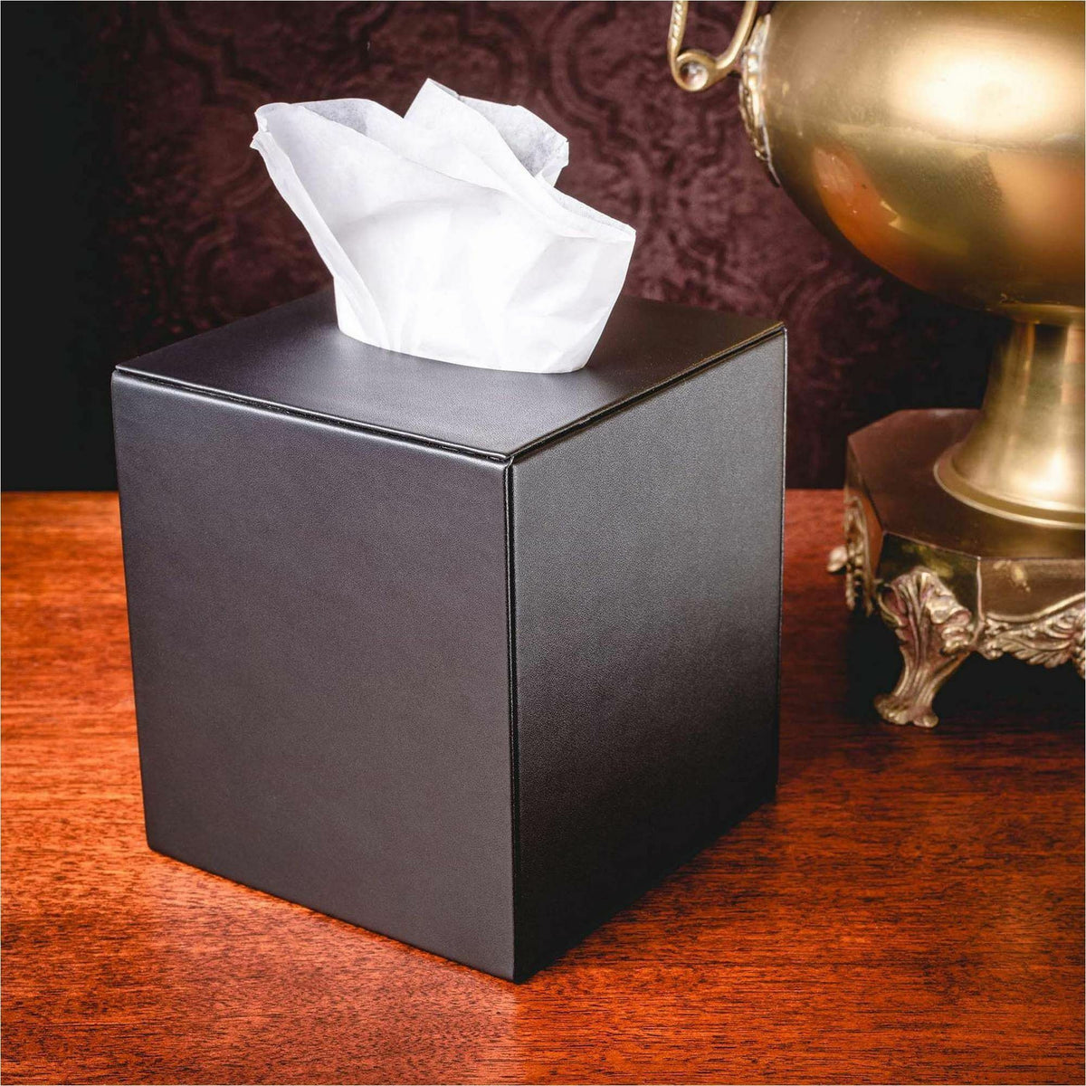 Dacasso Leatherette Tissue Box Cover