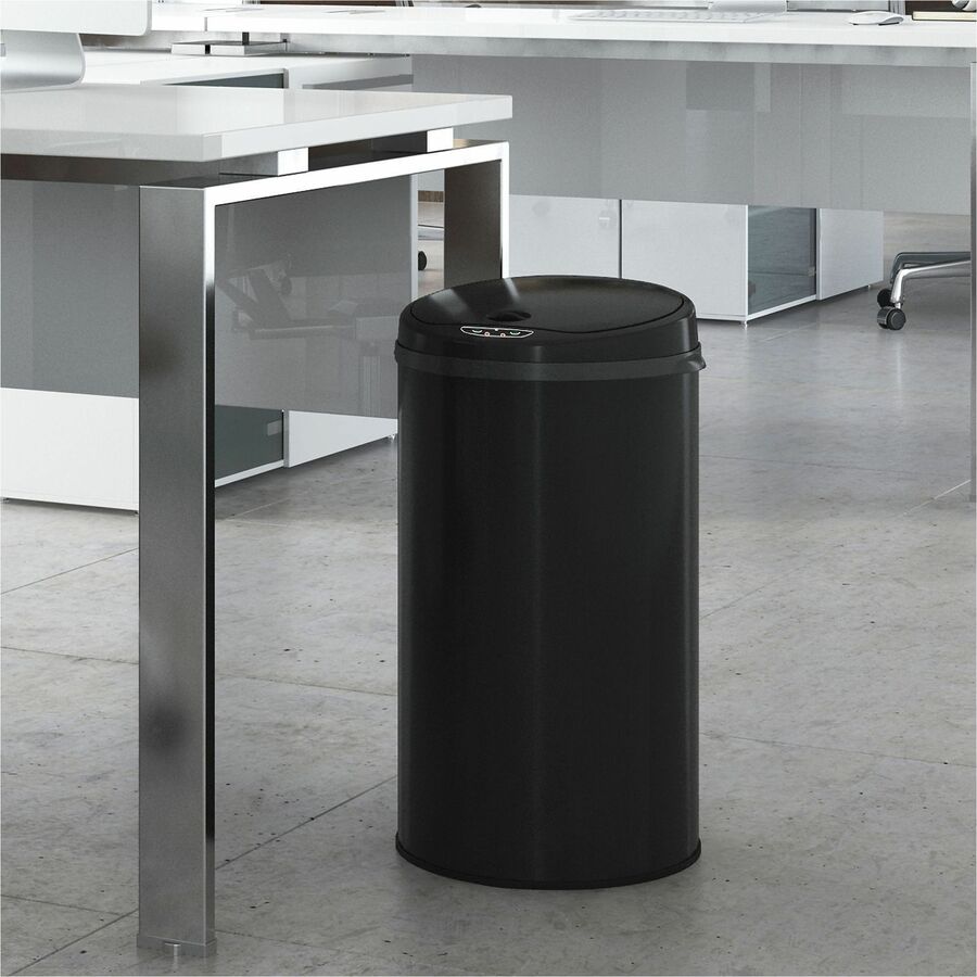 HLS Commercial 8-Gallon Sensor Trash Can