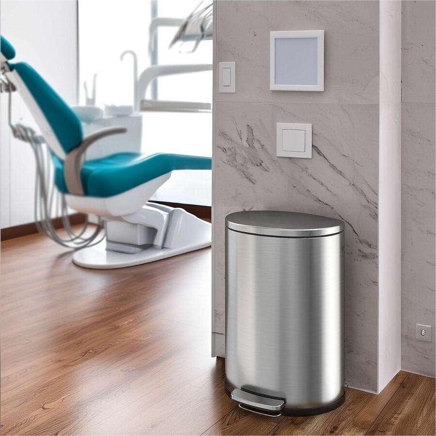 HLS Commercial 13-gallon Soft Step Trash Can