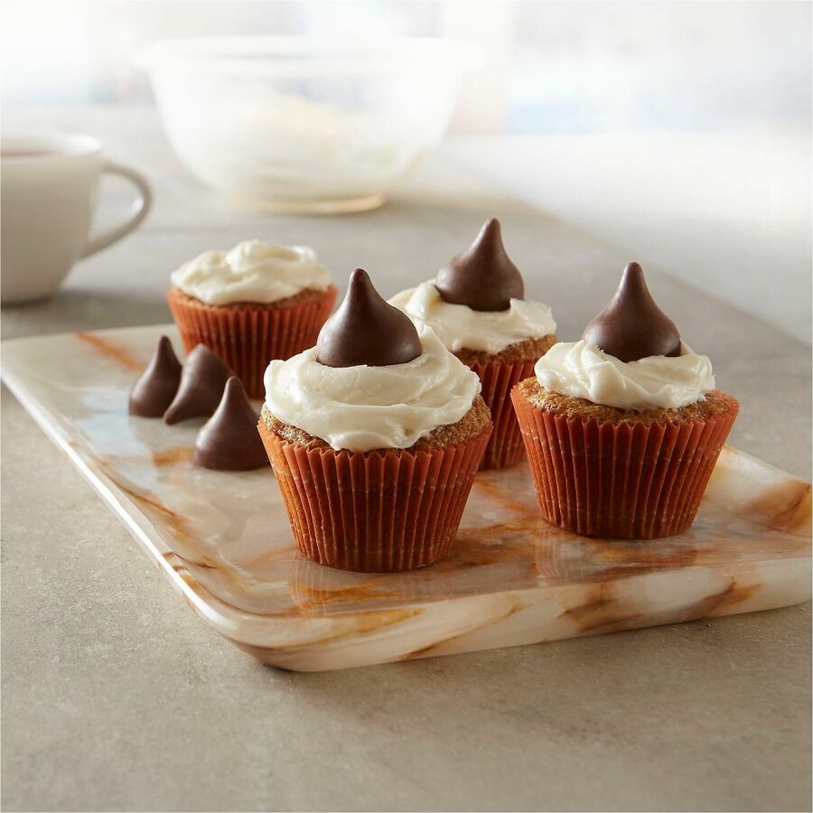 Green Rabbit Hershey's Kisses MilkChocolate Almond