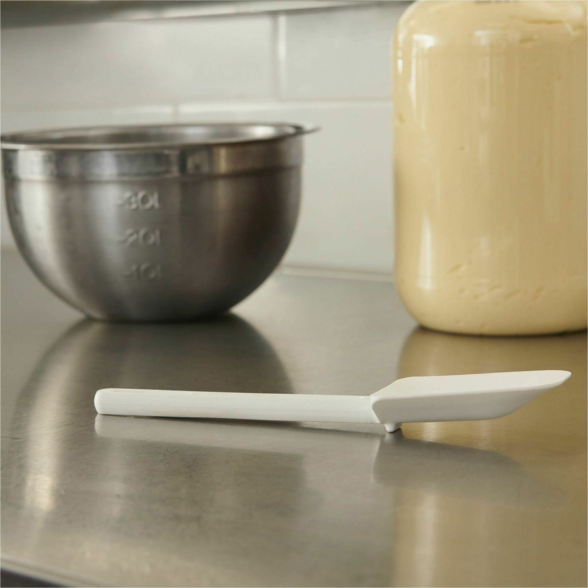 Rubbermaid Commercial 9-1/2" Spoon-shaped Spatula